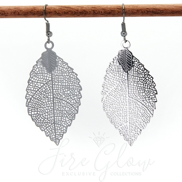 Boho Chic Polished Gunmetal Filigree Leaf Earrings - Picture 5 of 8